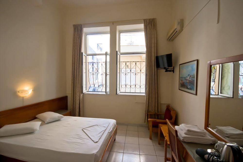 Lena Hotel