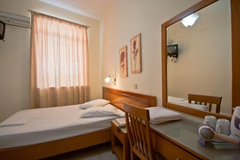 Lena Hotel Candia